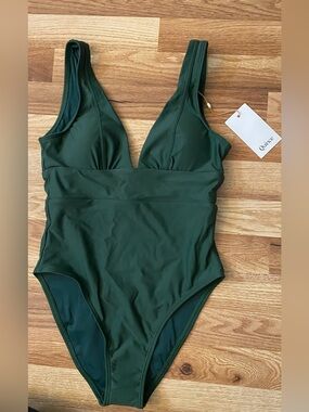 Quince Dark Forest Green V‑Neck One‑Piece Swimsuit Size Extra Small NWT